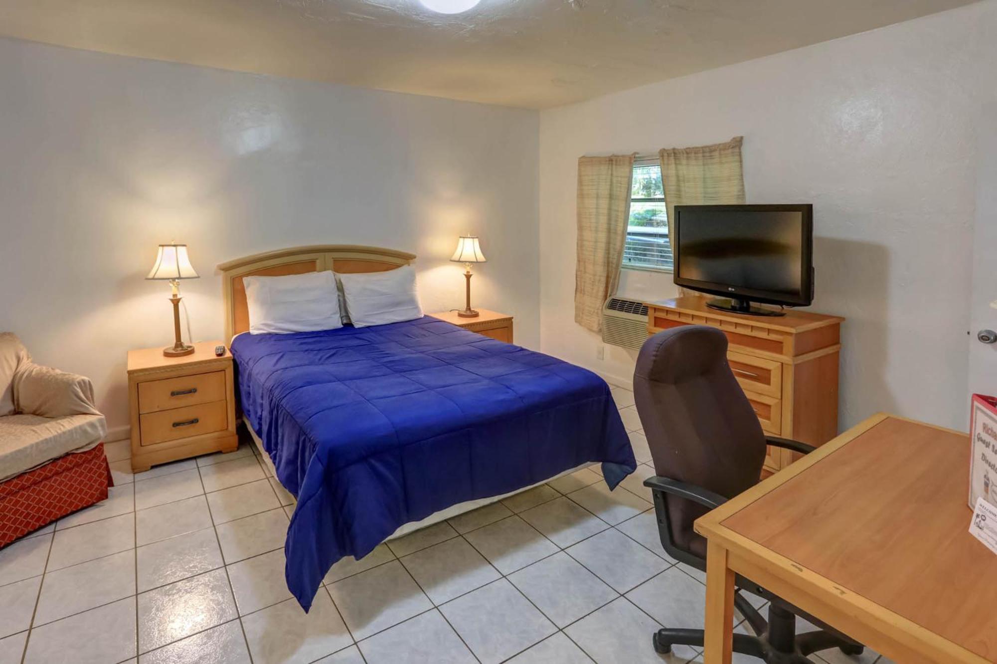 Richard's Extended 2* Hallandale Beach