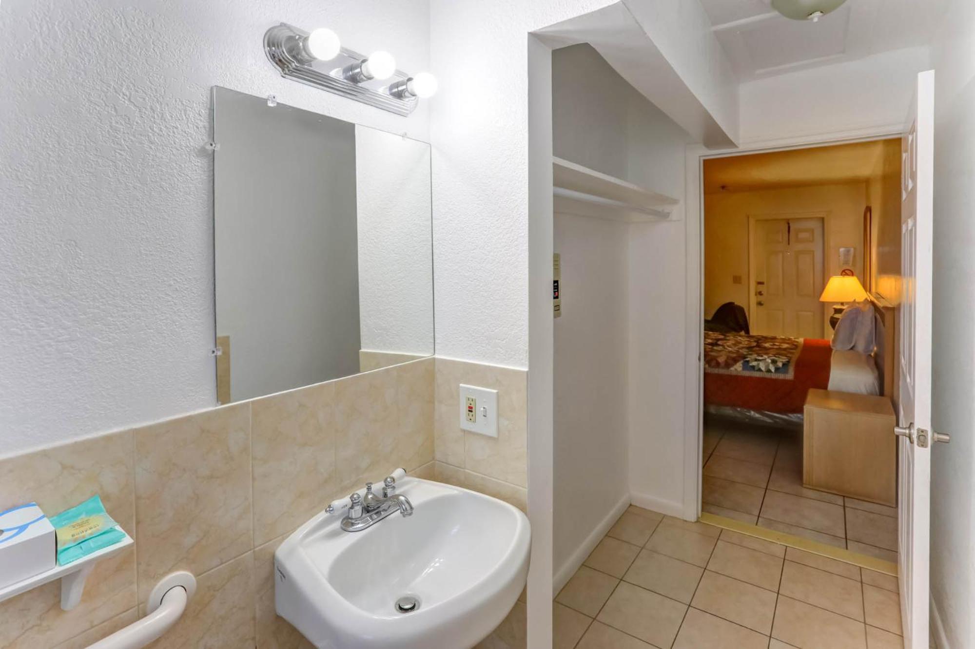 Hotel Richard's Extended