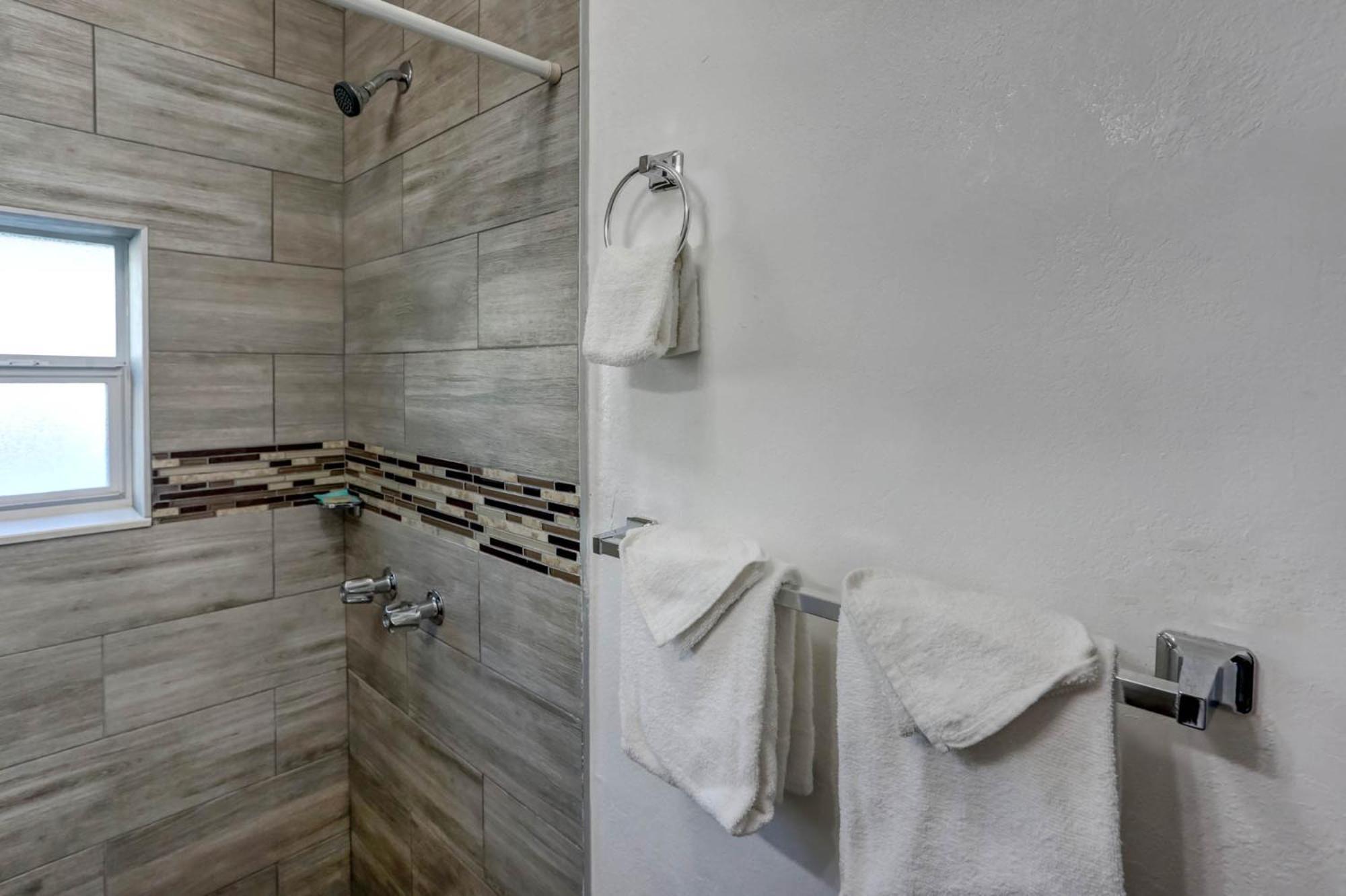 Richard's Extended Hallandale Beach